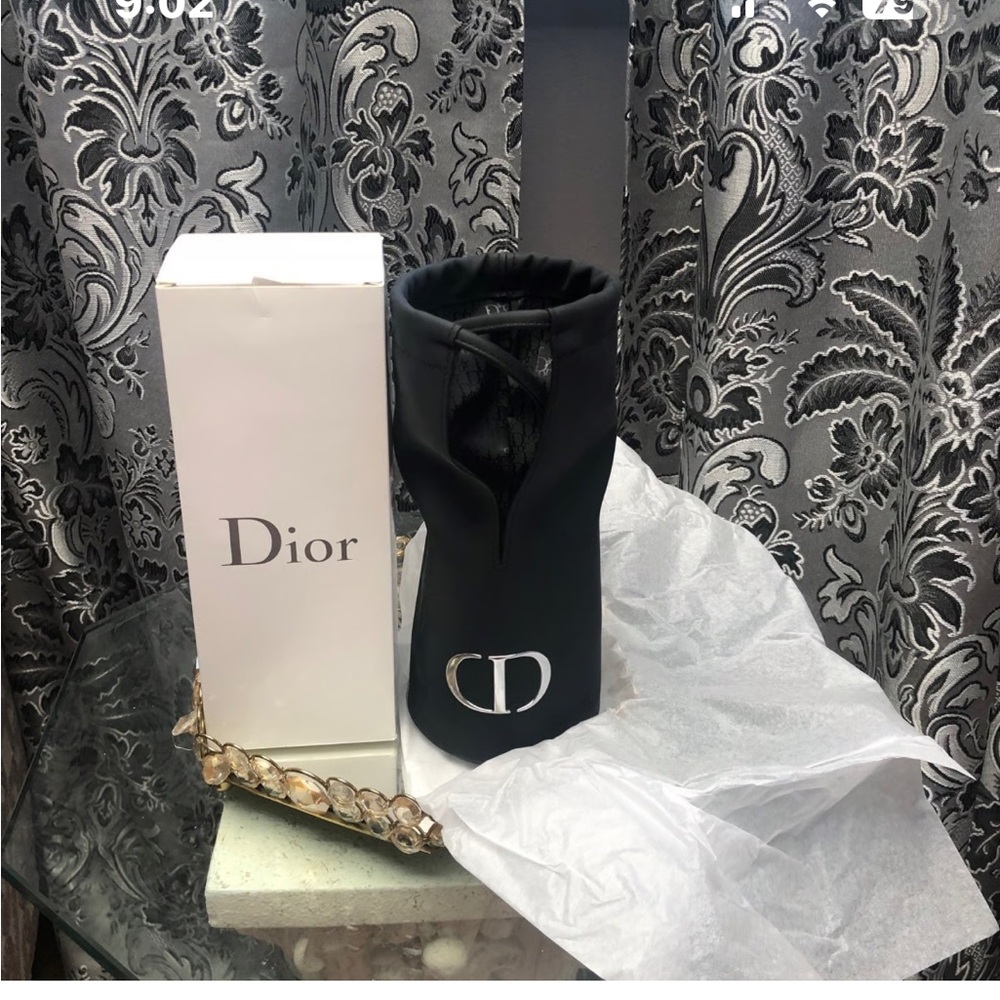 Dior Black Pouch with Silver Logo - Picture 3 of 4